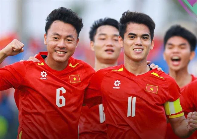 Tiền thưởng giới thiệu bạn bè 77 ball link
